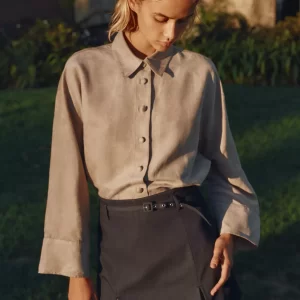 SILK CREW - NECK BLOUSE